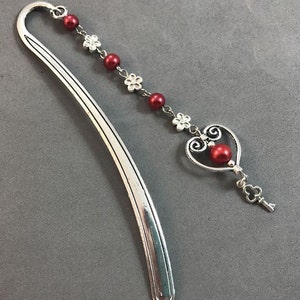 Key to My Heart Bookmark, Valentine Beaded Shepherd Hook Bookmark, Metal Bookmark, Heart Bookmarker, Key Bookmark image 1