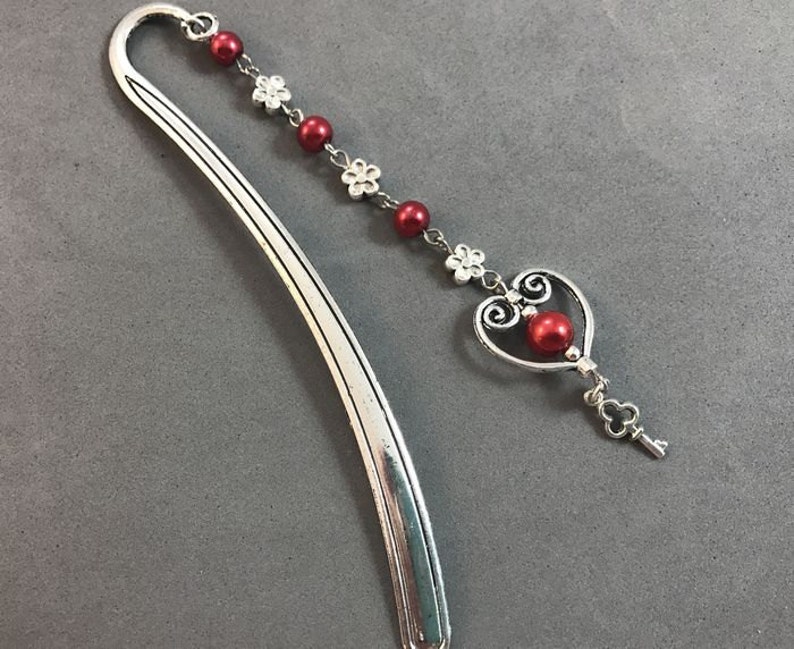 Key to My Heart Bookmark, Valentine Beaded Shepherd Hook Bookmark, Metal Bookmark, Heart Bookmarker, Key Bookmark image 1