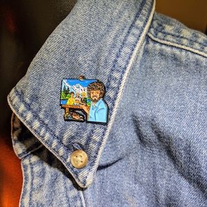 Golden Girls get their portrait painted enamel pin