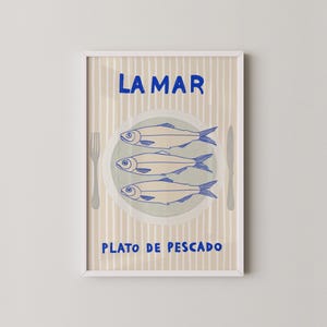 La Mar Plato de Pescado Impresión de arte ilustrativo / Decoración de la pared de la cocina costera / Arte de la pared de la cocina de moda / Carteles dibujados a mano