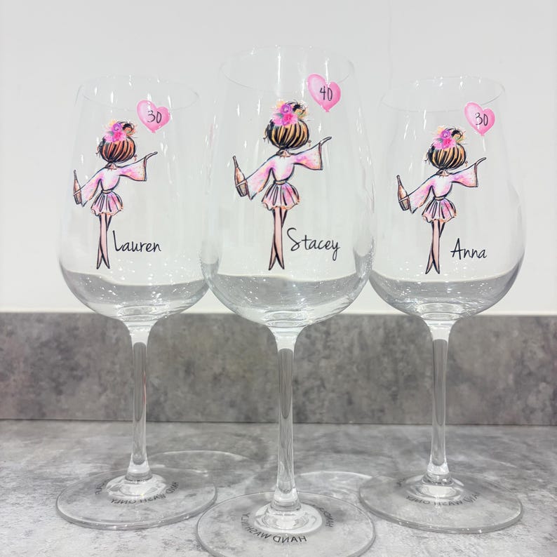 Personalised Birthday Wine Glass Gift for Her | 18th 21st 30th 40th 50th 60th Birthday Present Bild 3