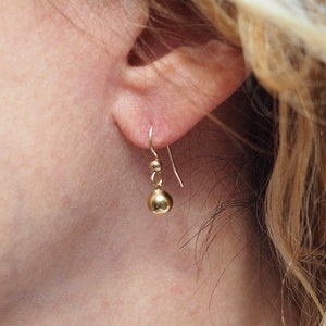 boucles d'oreilles or, boucles d'oreilles 14k gold filled, boucles d'oreilles minimaliste en or, boucles d'oreilles pour filles,