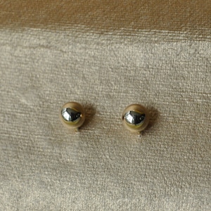 Gold earrings, 5mm Gold Filled stud earrings, gold stud earrings, round gold earrings, gold bead earrings, 5mm gold stud earrings,  earrings
