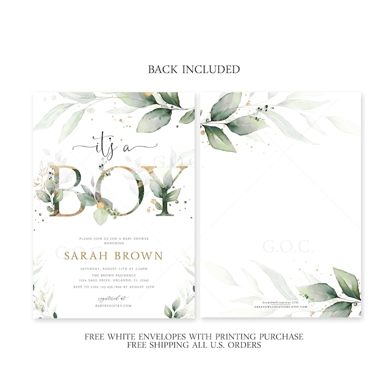 Pu&ograve; includere: Un invito per una festa di nascita con un design di foglie verdi e dorate. L'invito presenta il testo "It's a Boy" in lettere dorate con foglie verdi e dettagli di glitter dorato. L'invito include anche il nome "Sarah Brown" e la data e l'ora della festa. Il retro dell'invito presenta un design di foglie verdi.