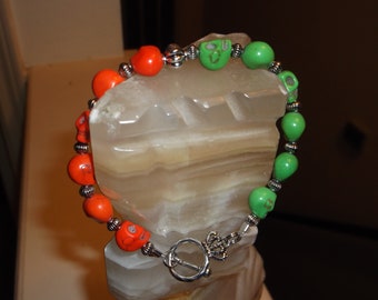 Men/Women 8 3/4" 8 mm green & orange Turquoise Skull head bead bracelet