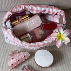 Cotton cosmetic bag "Peonies" | Quilted makeup bag | Makeup bag | Floral & checkered | Handmade makeup bag | 25x11x10cm
