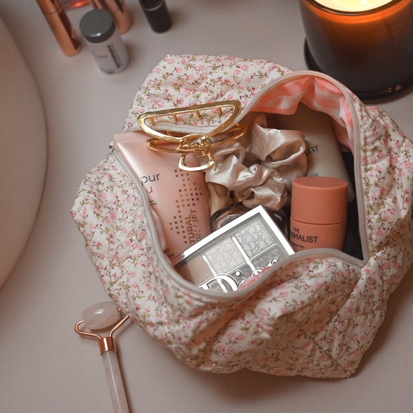 Trousse cosmétique en coton "Pivoines" | Trousse de maquillage matelassée | Trousse de maquillage | floral et à carreaux | sac de maquillage fait à la main | 25x11x10cm