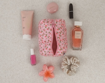Cosmetische tas "Bloemen" | Gewatteerde make-uptas | Make-uptasje | bloemig & geruit | handgemaakte make-up tas | 17x9x11cm