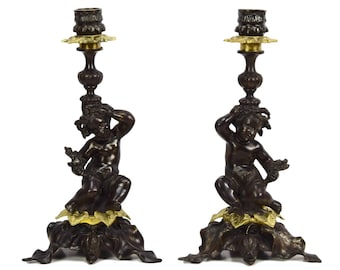 Par de candelabros franceses de bronce dorado del siglo XIX, portavelas rococó Luis XV con querubines putto, decoración antigua para repisa de chimenea.