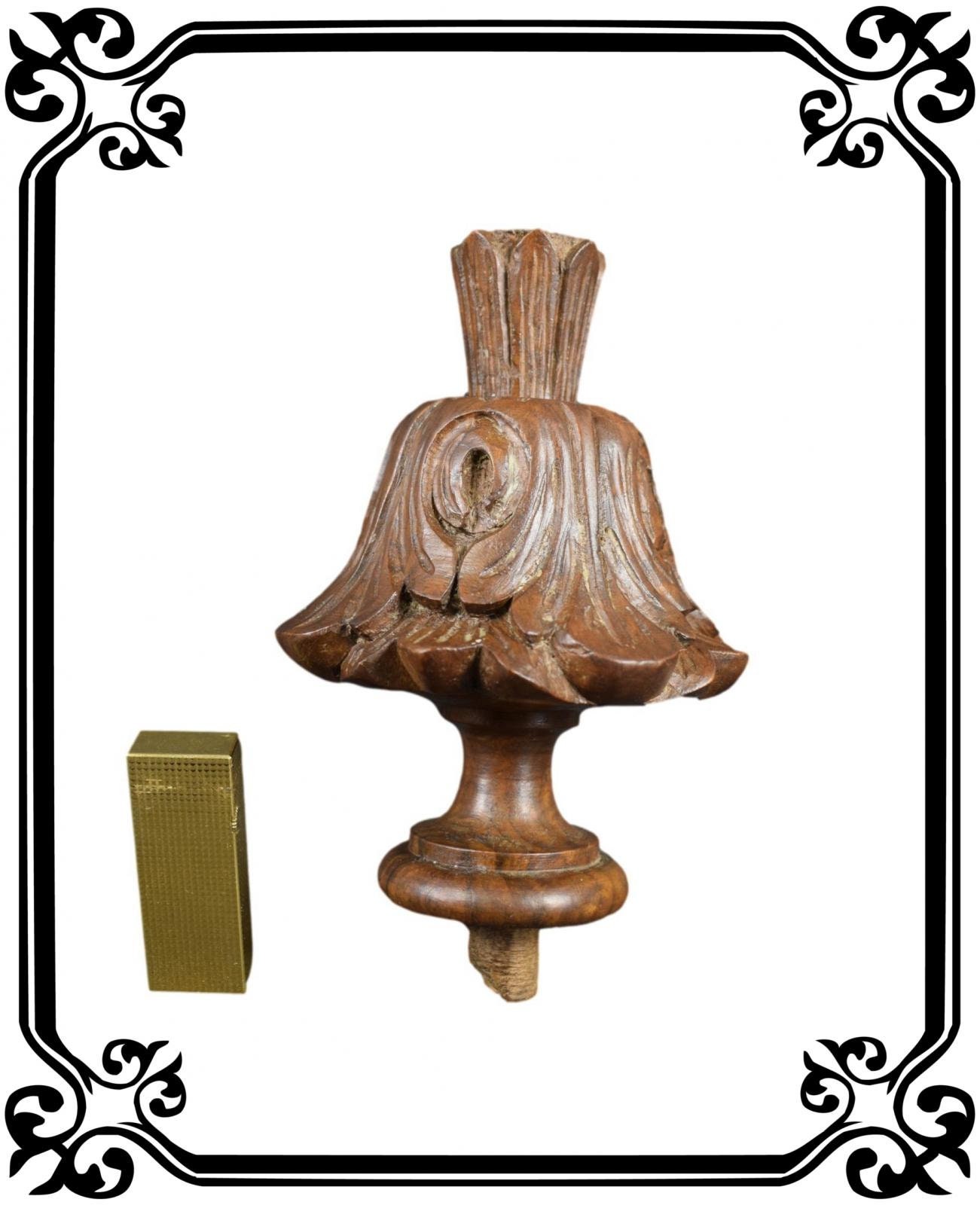 Français Cage d'escalier en Bois Antique Finial 1