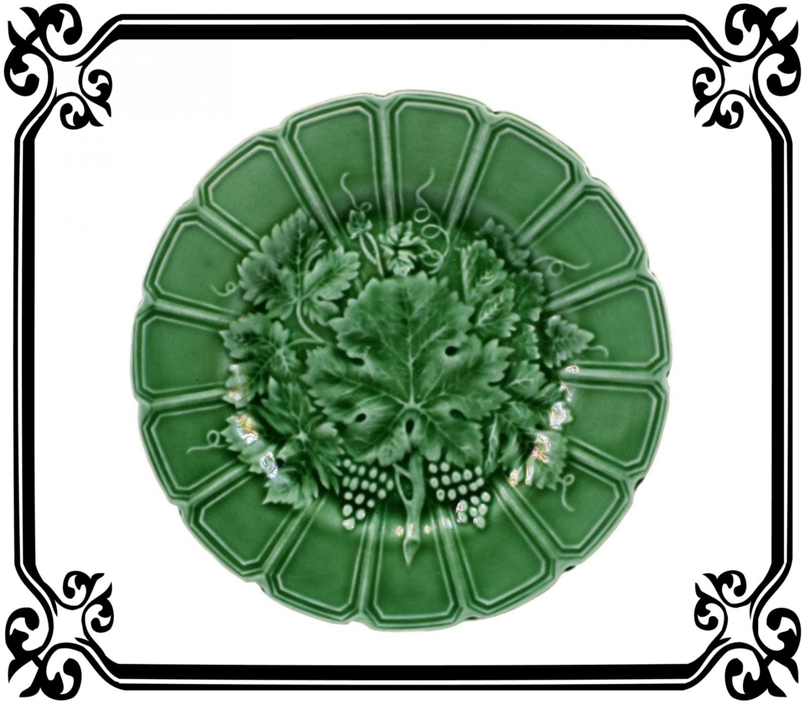 Français Antique Green Majolica Sarreguemines Plate - Grapevine Français Country Cottage Wall Wine C