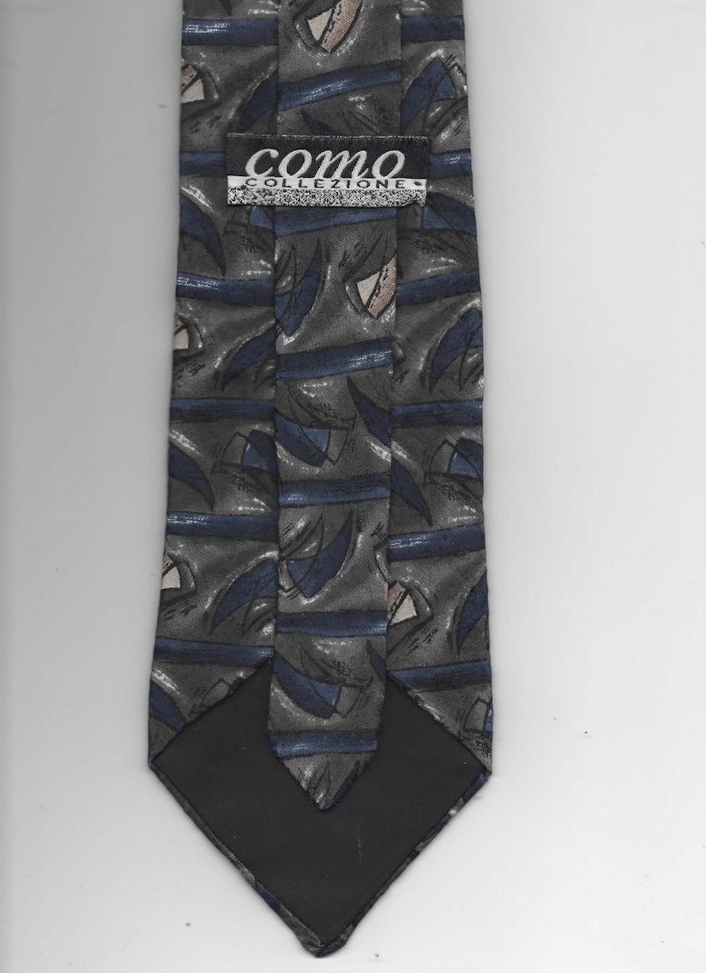 Made in the Dominican Republic. Men/'s Como Colletzione 100/% Silk 58 Inches Long Necktie 4 Inches Wide