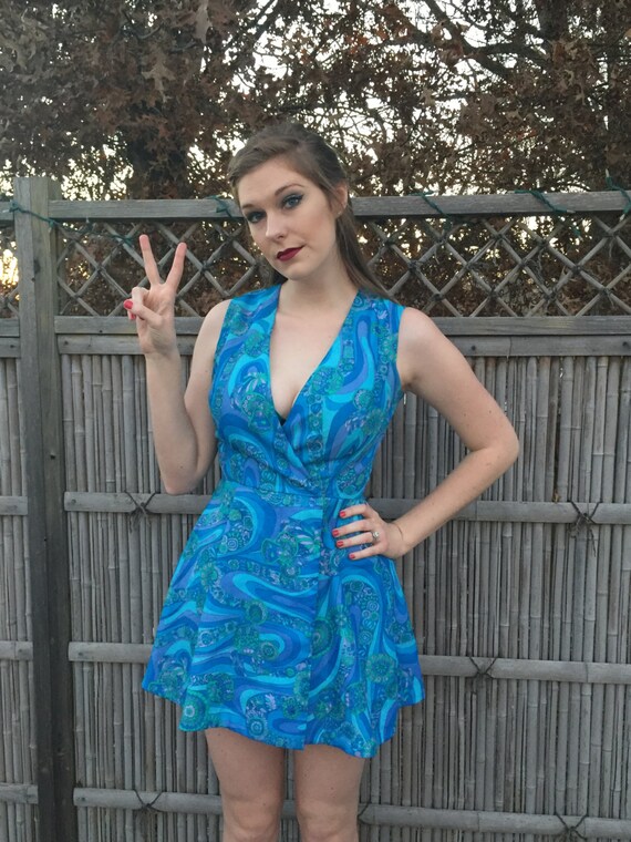 1960's psychedelic print mini wrap dress