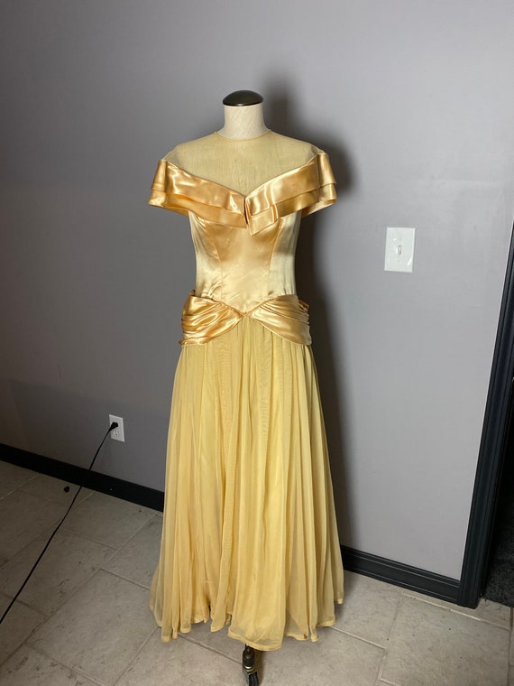 1940’s Golden Ball Gown