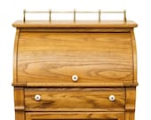 PULASKI FURNITURE Keepsakes Collection 29 quot Oak Roll-Top Ladies Secretary Desk 65320