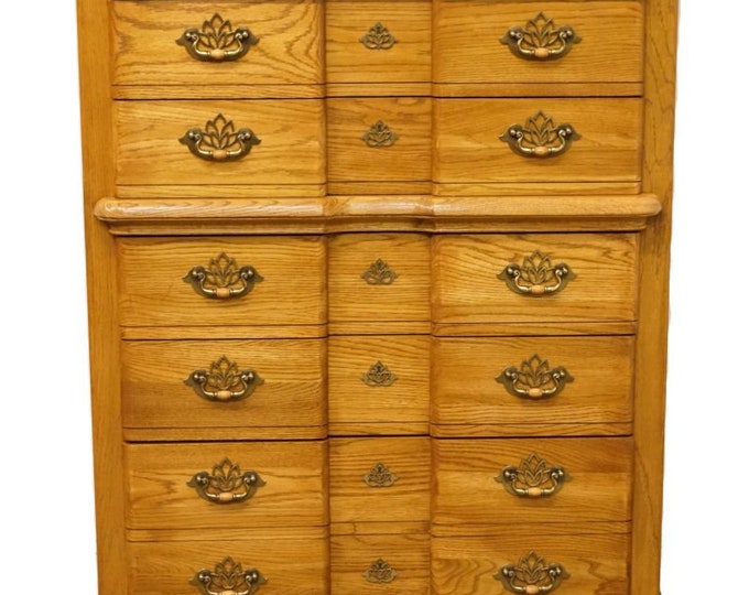 ROCK CITY FURNITURE Solid Oak Country French Block Front 40 Chest of