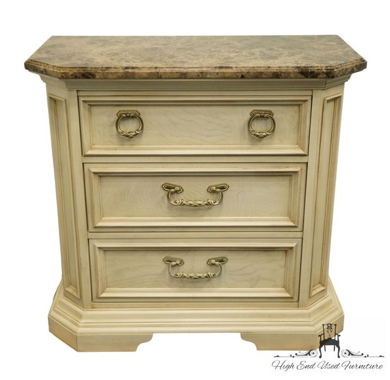 STANLEY FURNITURE Contemporary Modern off White Cream Painted 38