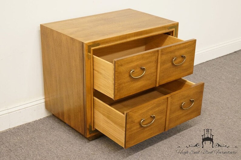 THOMASVILLE FURNITURE Tokaido Collection 26 Nightstand 10811-810