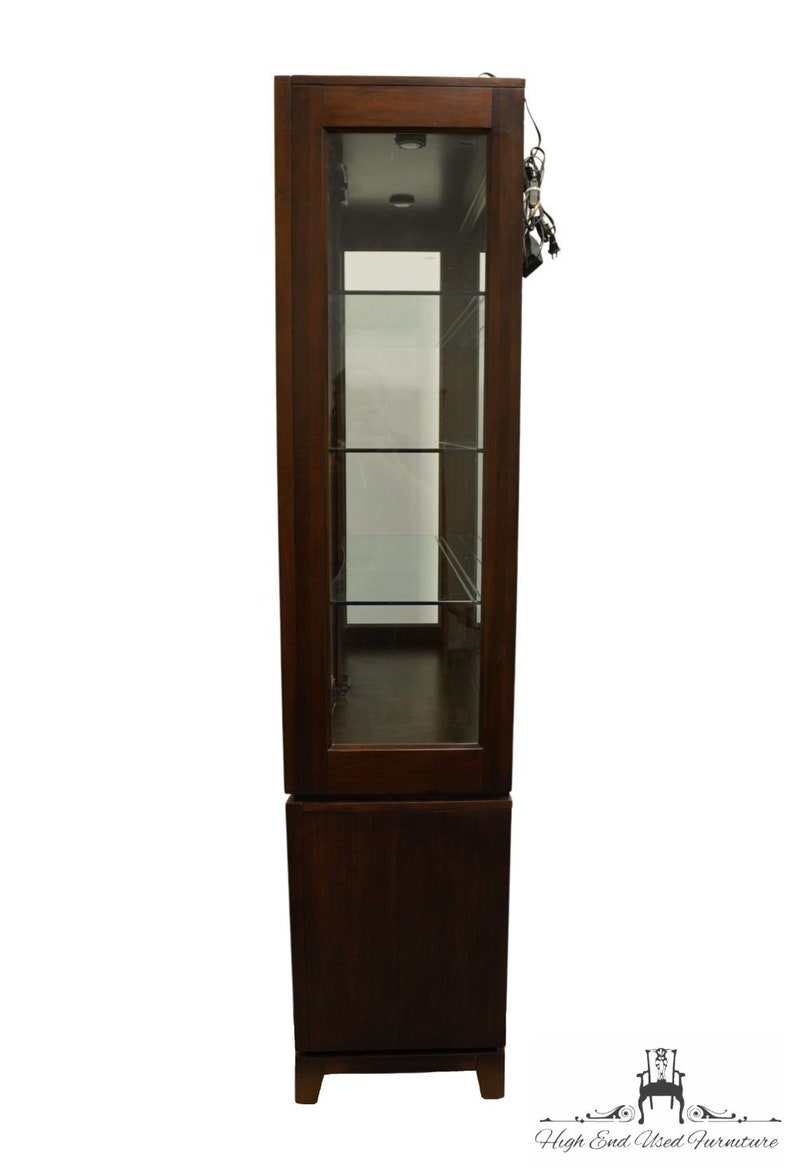 HOOKER FURNITURE Contemporary Modern Style 46 Lighted Display Curio / China Cabinet 9003-75904 image 8