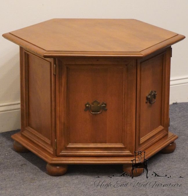 Ethan allen hexagon end table discount