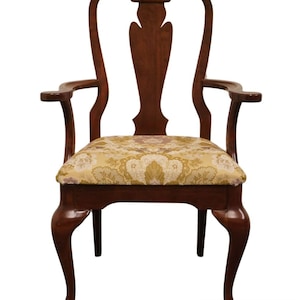 CRESENT FURNITURE Solid Cherry Traditional Queen Anne Style Dining Arm Chair