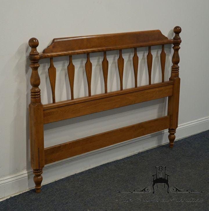 ETHAN ALLEN Heirloom Nutmeg Maple Colonial Early American Full