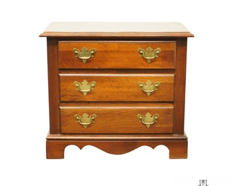 BROYHILL FURNITURE Lenoir House 23 Chairside Chest Etsy