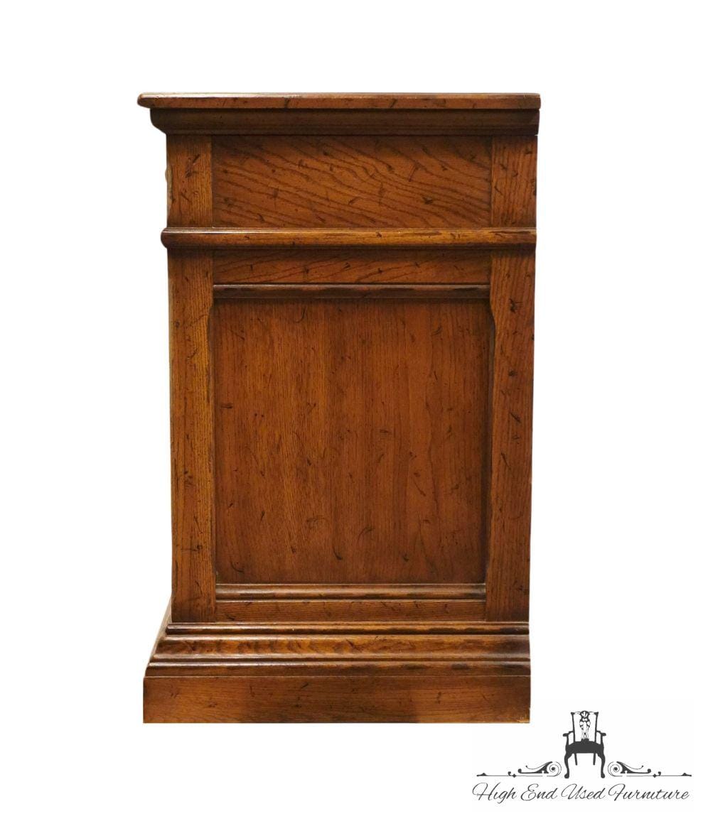 DREXEL HERITAGE Bishopsgate Collection English Tudor Style 72
