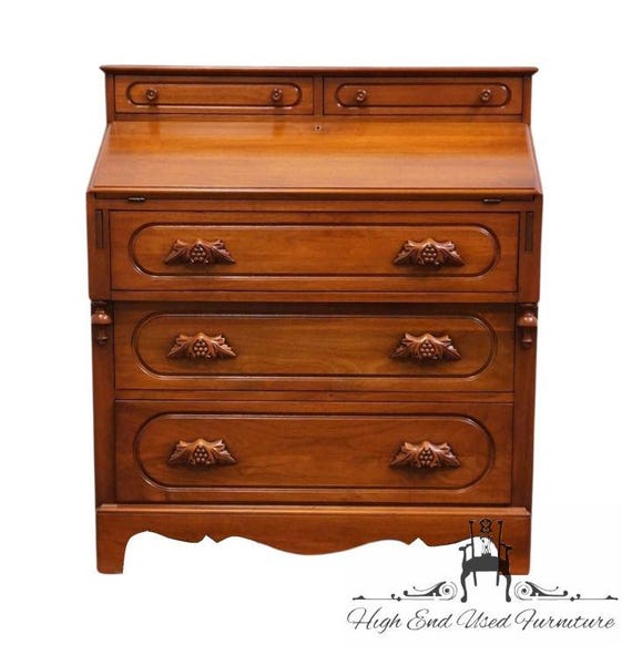 DAVIS CABINET CO. Lillian Russell Solid Aged Walnut Traditional