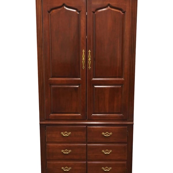 THOMASVILLE FURNITURE Collector's Cherry Traditional Style 38" Media Armoire 10141-848