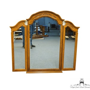 THOMASVILLE FURNITURE Camille Collection Country French 52 Tri-View Mirror 11411-260 image 3