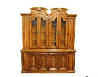 THOMASVILLE FURNITURE Italian Provincial 72" Lighted Display China Cabinet 8421-130 8421-330