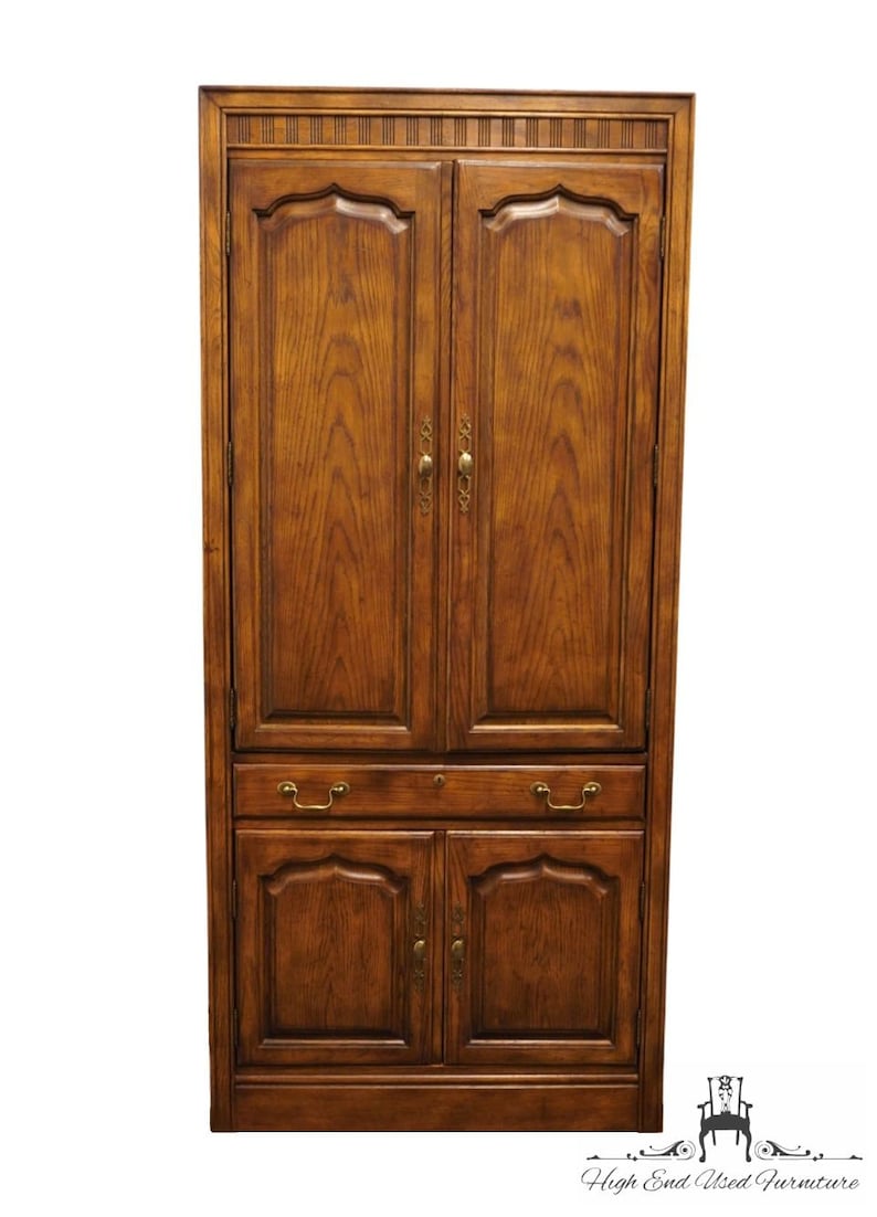 DREXEL HERITAGE Chatham Oaks Collection Rustic Country Style 36 Media Armoire 196-718-2 image 1