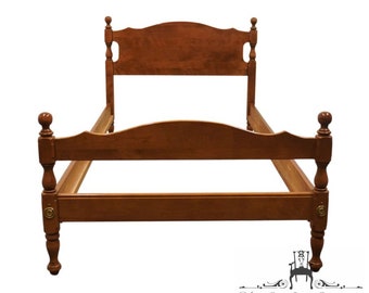 ETHAN ALLEN Heirloom Nutmeg Maple Colonial Early American Twin Size Panel Bed 10-5614