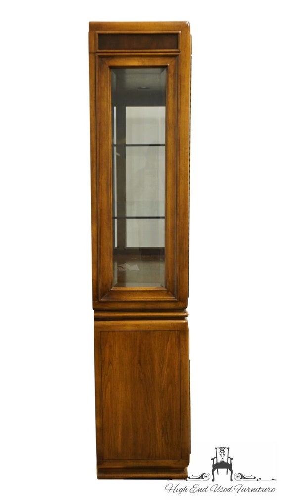 UNIQUE FURNITURE MAKERS Asian Inspired 60 Lighted Display China