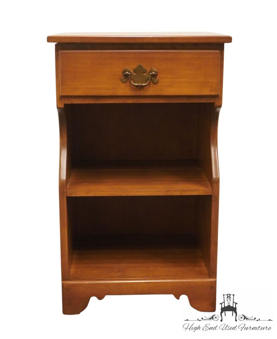 ETHAN ALLEN BAUMRITTER Heirloom Nutmeg Maple Colonial Early