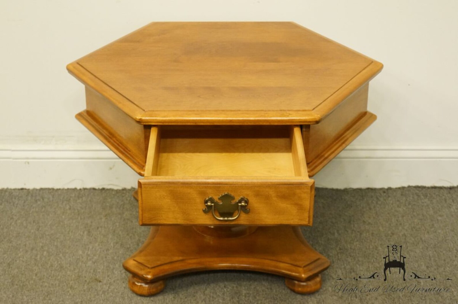 Ethan Allen Heirloom Nutmeg Maple Hexagonal Accent End Table Etsy