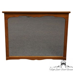 DIXIE FURNITURE Maple Valley Collection Colonial / Early American 41" Dresser / Wall Mirror 100-2