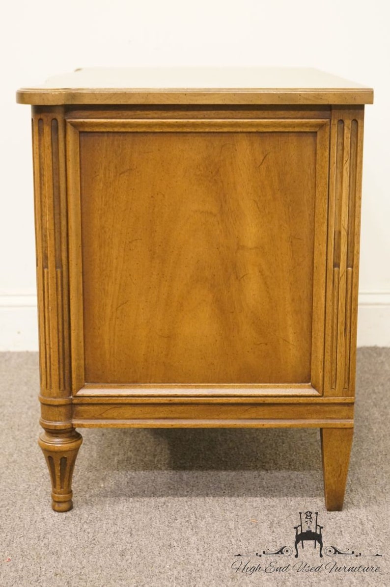 HENREDON FURNITURE Italian Neoclassical 32 Low Chest 46-3820