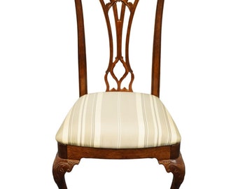 UNIVERSAL FURNITURE Traditional Chippendale Style Dining Side Chair