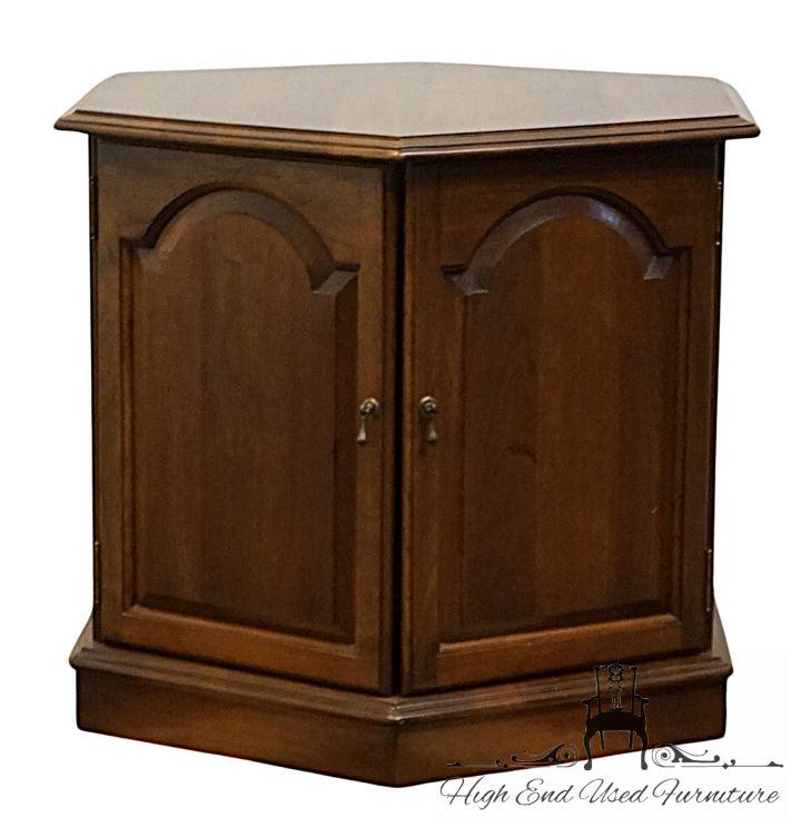 ETHAN ALLEN Georgian Court Solid Cherry Traditional Style 24x27