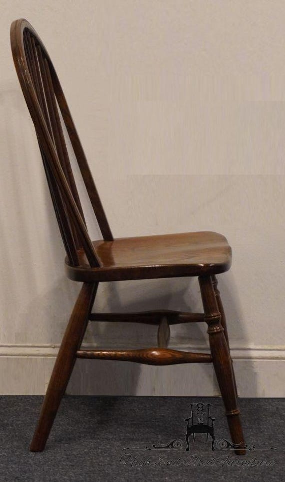 TOM SEELY Solid Oak Early American Bowback Windsor Style Dining