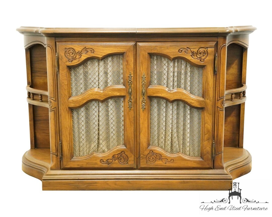 HIBRITEN FURNITURE Lenoir, NC Country French Regency 60 Fliptop Server