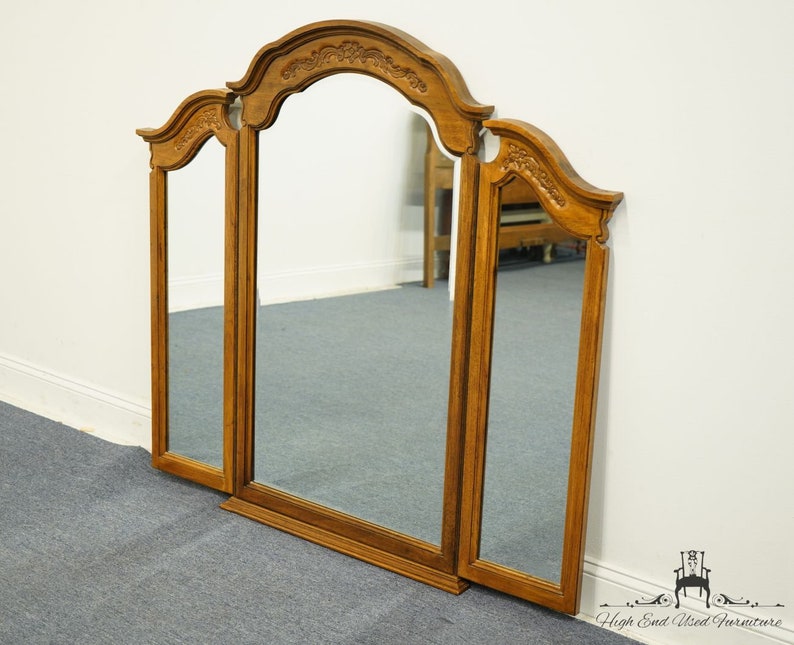 THOMASVILLE FURNITURE Camille Collection Country French 52 Tri-View Mirror 11411-260 image 2
