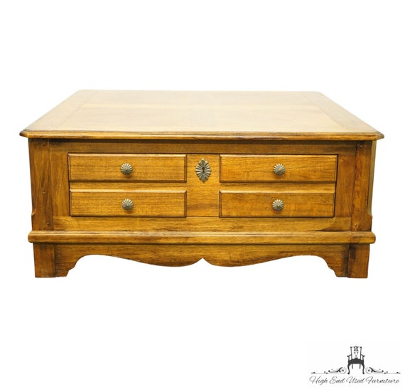 Hekman end table with drawer online