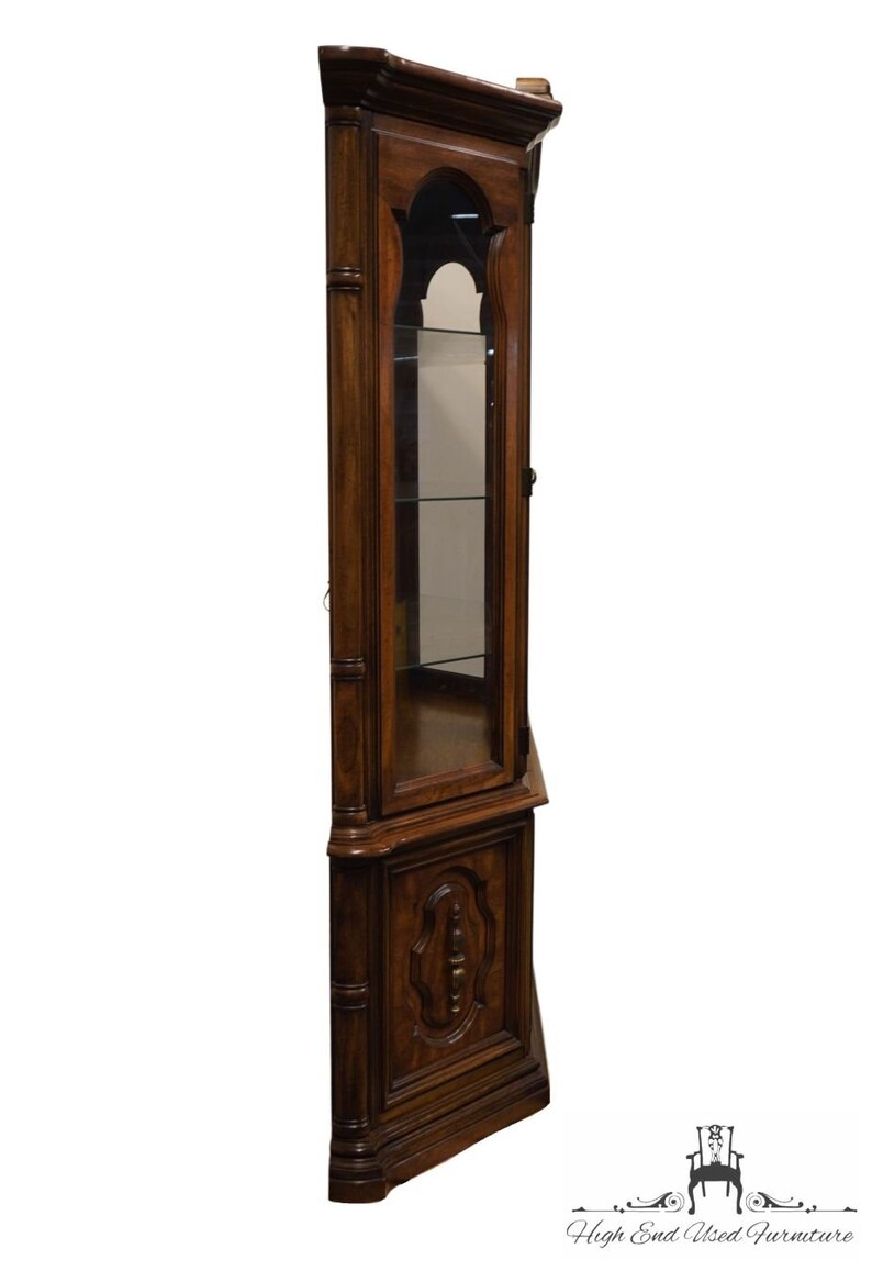 WHITE OF MEBANE Pecan Italian Mediterranean 62 Lighted Display China Cabinet 58-9 image 10