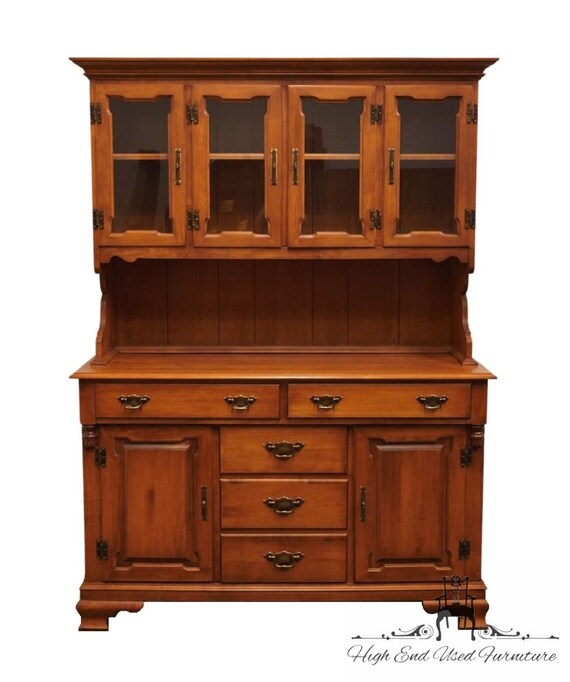 Colonial hutch 2024