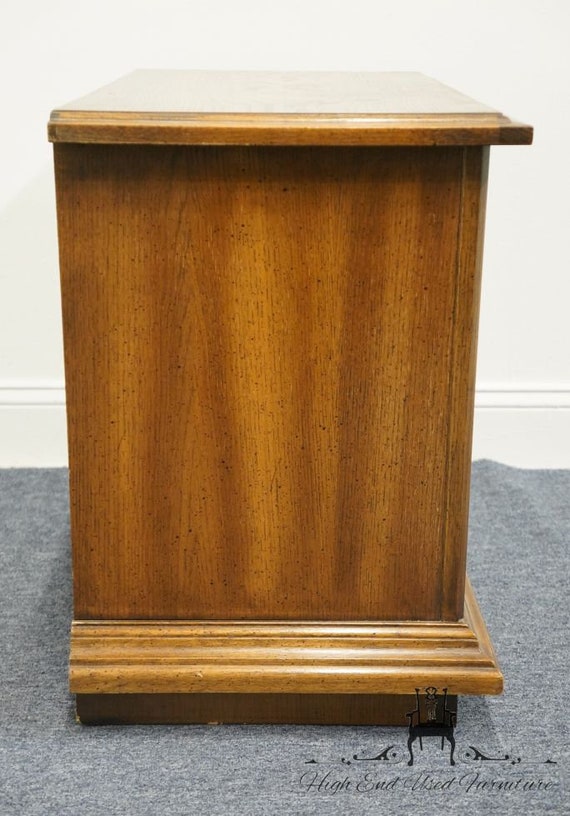 BROYHILL FURNITURE Walnut Spanish Mediterranean Style 30 Two