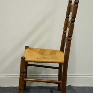 ETHAN ALLEN Heirloom Nutmeg Maple Colonial Early American Ladderback Rush Seat Dining Side Chair image 4