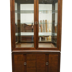 HOOKER FURNITURE Contemporary Modern Style 46 Lighted Display Curio / China Cabinet 9003-75904 image 1